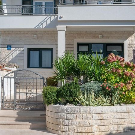 Apartments Talija ตราสนิสเซ ภายนอก รูปภาพ