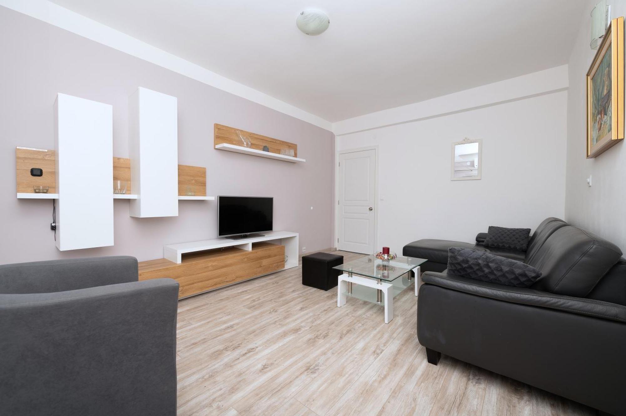 Apartments Talija ตราสนิสเซ ภายนอก รูปภาพ